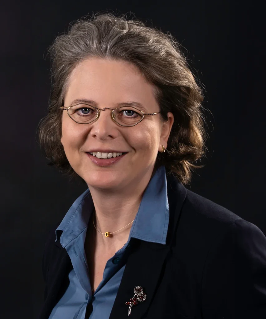 Sonja M. Dahmen LL.M. (London) Portrait